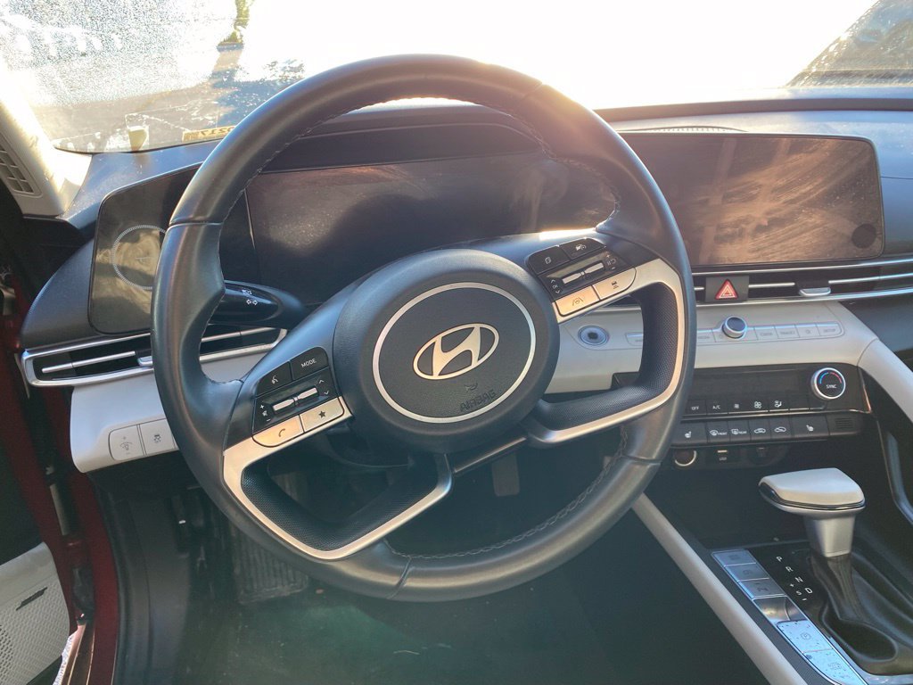 Used 2024 Hyundai Elantra Limited FWD image 6