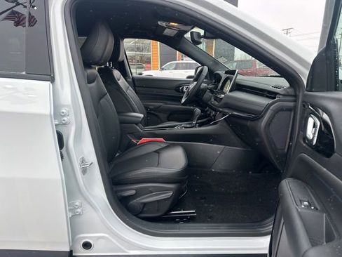 New 2026 Jeep Compass Latitude image 23