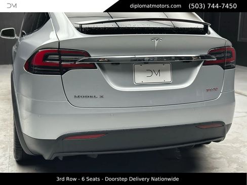 Used 2016 Tesla Model X Performance image 16