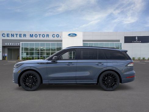 New 2025 Lincoln Aviator Reserve w/ Luxury Package image 3