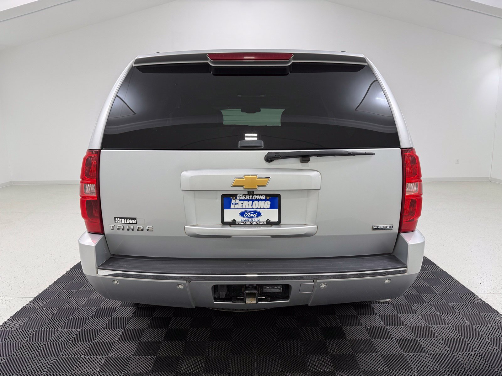 Used 2012 Chevrolet Tahoe LTZ AWD/4WD image 6