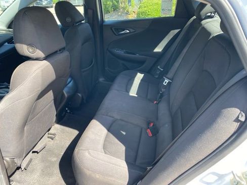 Used 2023 Chevrolet Malibu LS image 17