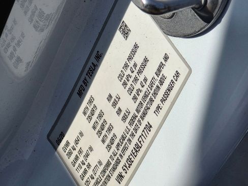 Used 2020 Tesla Model 3 Standard Range Plus image 33