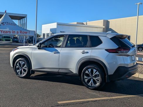 Certified 2023 Nissan Rogue SV image 4