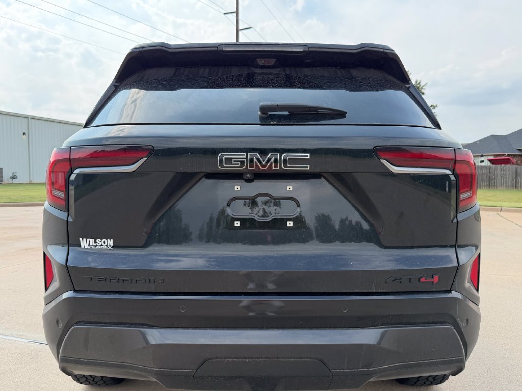 Used 2026 GMC Terrain AT4 w/ Convenience Package III AWD/4WD image 12