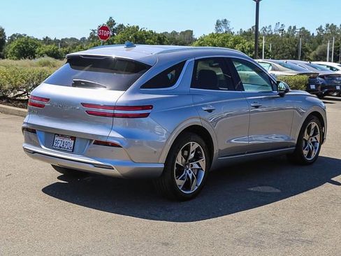Used 2023 Genesis Electrified GV70 AWD/4WD image 5