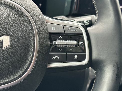 Certified 2023 Kia Sorento SX AWD/4WD image 31