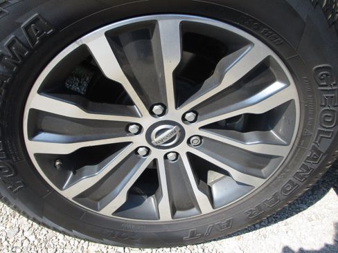 Used 2020 Nissan Armada SL w/ Premium Package image 9