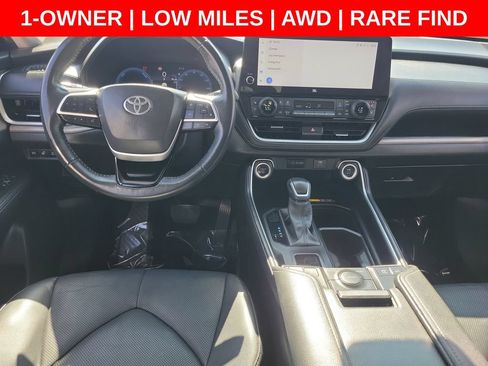 Used 2024 Toyota Grand Highlander AWD Hybrid image 14
