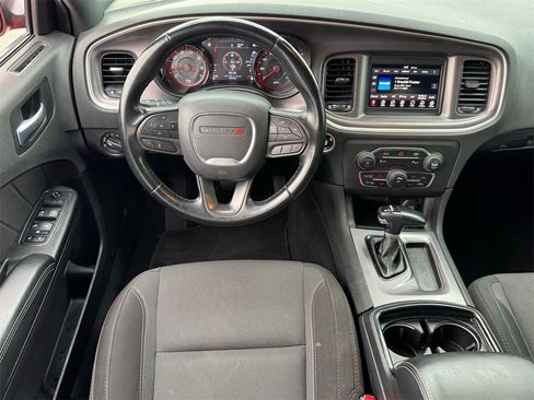 Used 2021 Dodge Charger SXT w/ Blacktop Package image 13