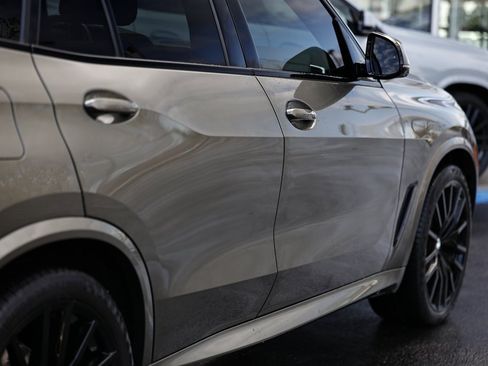 Used 2022 BMW X5 xDrive40i w/ M Sport Package image 8