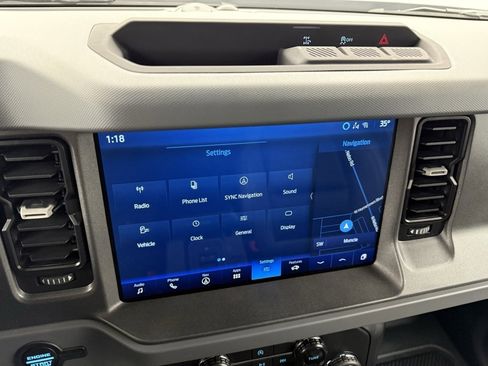 Used 2024 Ford Bronco Big Bend image 30