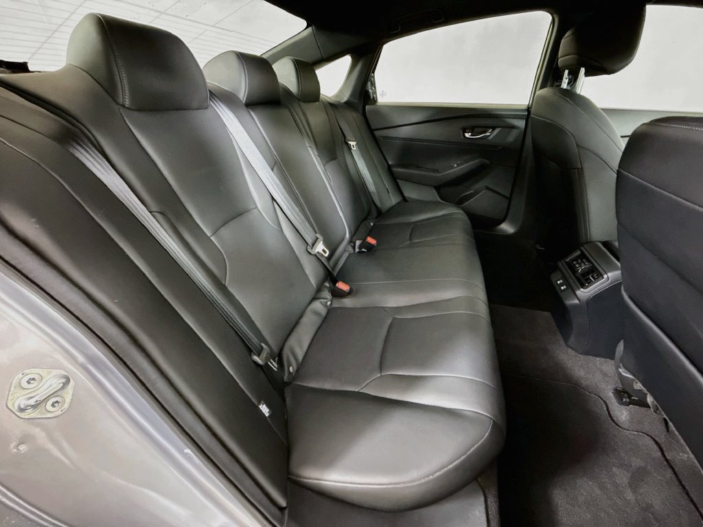 Used 2025 Honda Accord Sport image 28