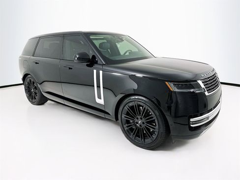 Used 2025 Land Rover Range Rover Long Wheelbase Autobiography image 1