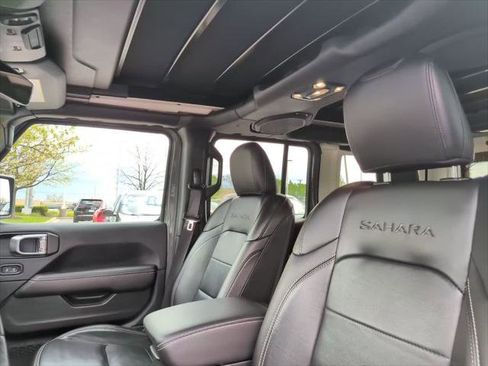 Certified 2022 Jeep Wrangler Unlimited Sahara w/ Cold Weather Group AWD/4WD image 30
