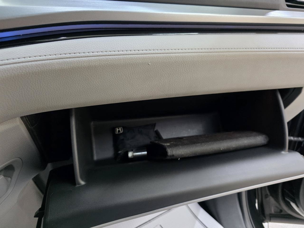 Used 2018 Honda Odyssey Elite image 37