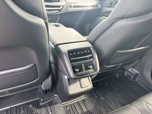 Certified 2025 Cadillac Lyriq Luxury w/ LPO, Floor Liner Package AWD/4WD image 16
