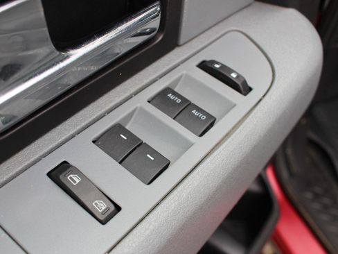 Used 2014 Ford F150 XLT w/ Equipment Group 302A Luxury AWD/4WD image 13