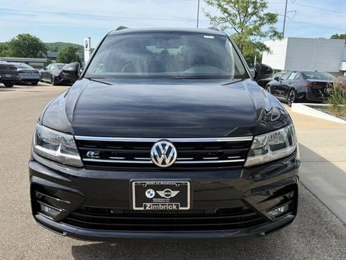 Used 2020 Volkswagen Tiguan SE R-Line AWD/4WD image 9