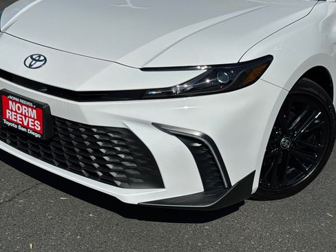 Certified 2026 Toyota Camry SE FWD image 3