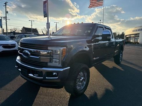 Used 2017 Ford F350 King Ranch w/ King Ranch Ultimate Package image 4