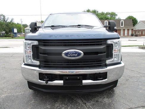 Used 2019 Ford F250 XL w/ Power Equipment Group AWD/4WD image 8