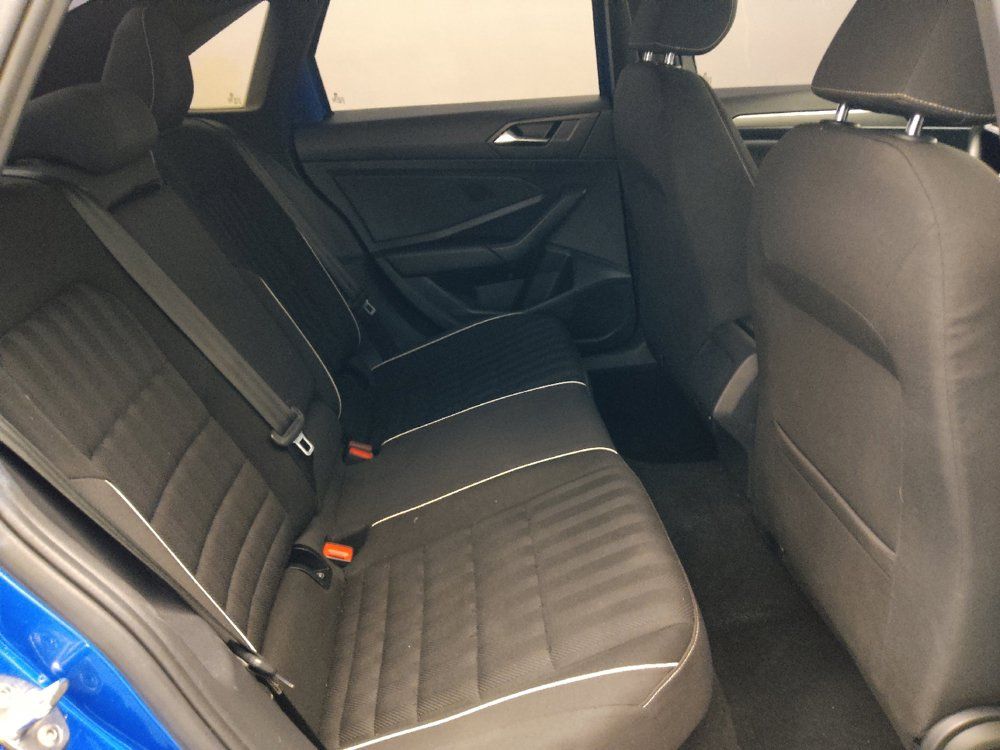 Used 2022 Volkswagen Jetta Sport FWD image 19