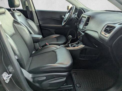 Used 2018 Jeep Compass Latitude w/ Popular Equipment Group image 19