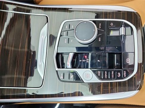 Used 2026 BMW X7 xDrive40i image 52