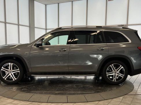 Used 2020 Mercedes-Benz GLS 450 4MATIC image 4