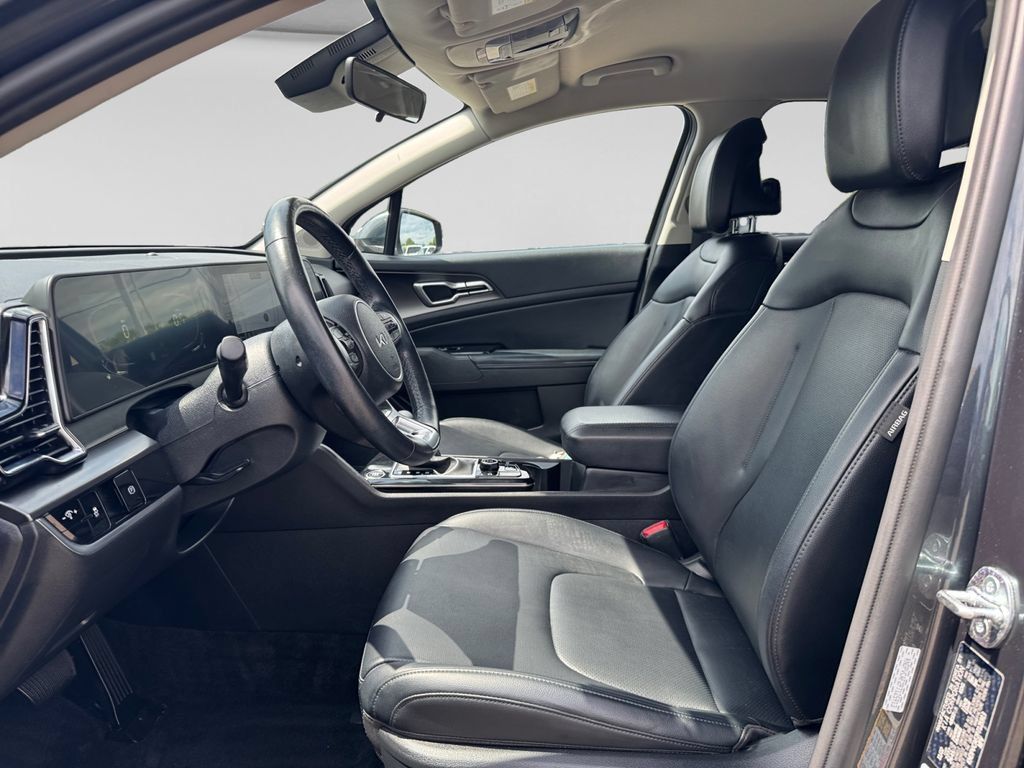 Used 2023 Kia Sportage EX AWD/4WD image 14