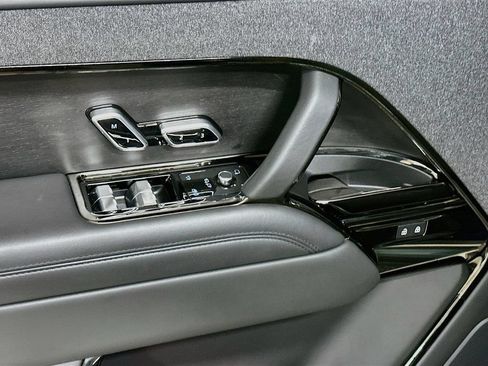 Used 2023 Land Rover Range Rover Sport SE Dynamic AWD/4WD image 19