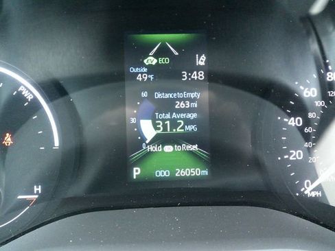 Used 2024 Toyota Sienna LE AWD/4WD image 11