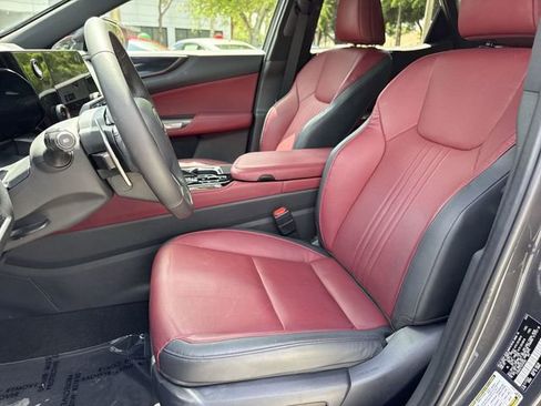 Used 2025 Lexus NX 250 FWD w/ Accessory Package (2T) image 11