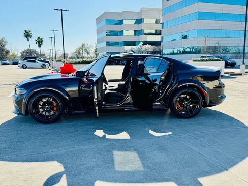 Used 2022 Dodge Charger Scat Pack RWD image 34