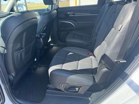 Used 2023 Kia Telluride SX image 13
