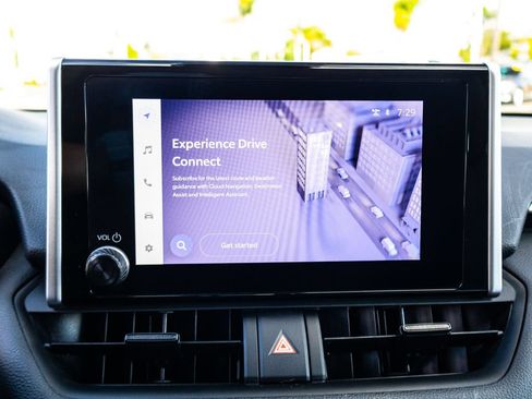 Used 2024 Toyota RAV4 XLE FWD image 29