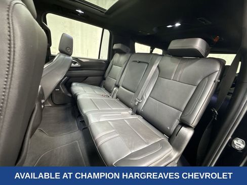 Used 2021 Chevrolet Suburban RST w/ Luxury Package image 34