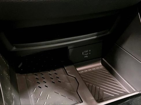 New 2026 Chrysler Pacifica Limited w/ S Appearance Package image 22