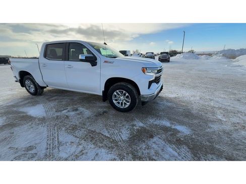 Certified 2024 Chevrolet Silverado 1500 LT w/ Z71 Off-Road Package image 2