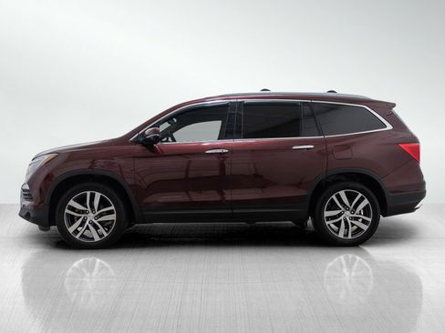 Used 2018 Honda Pilot Touring image 3