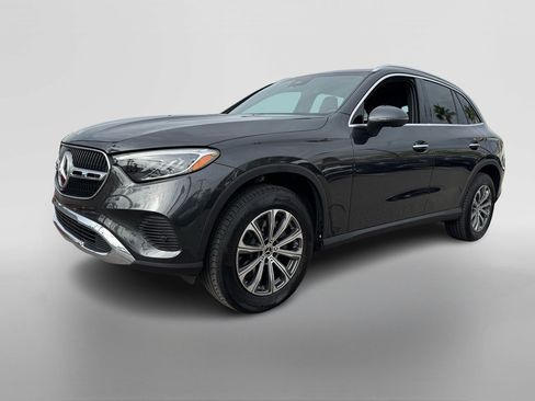 Certified 2025 Mercedes-Benz GLC 300 image 9