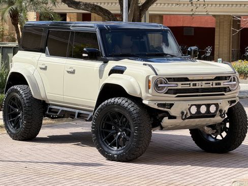 Used 2025 Ford Bronco Raptor image 3
