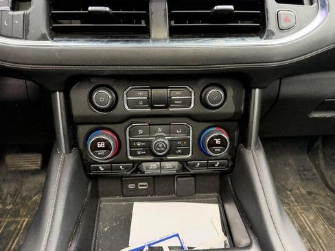 Used 2023 Chevrolet Tahoe Z71 w/ Luxury Package AWD/4WD image 18