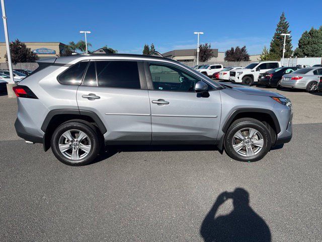 Used 2024 Toyota RAV4 XLE w/ Convenience Package FWD image 2