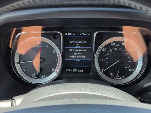 Used 2019 Nissan Titan SV w/ SV Convenience Package RWD image 28
