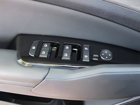 Used 2024 Kia Sportage X-Line w/ X-Line Premium Package image 12