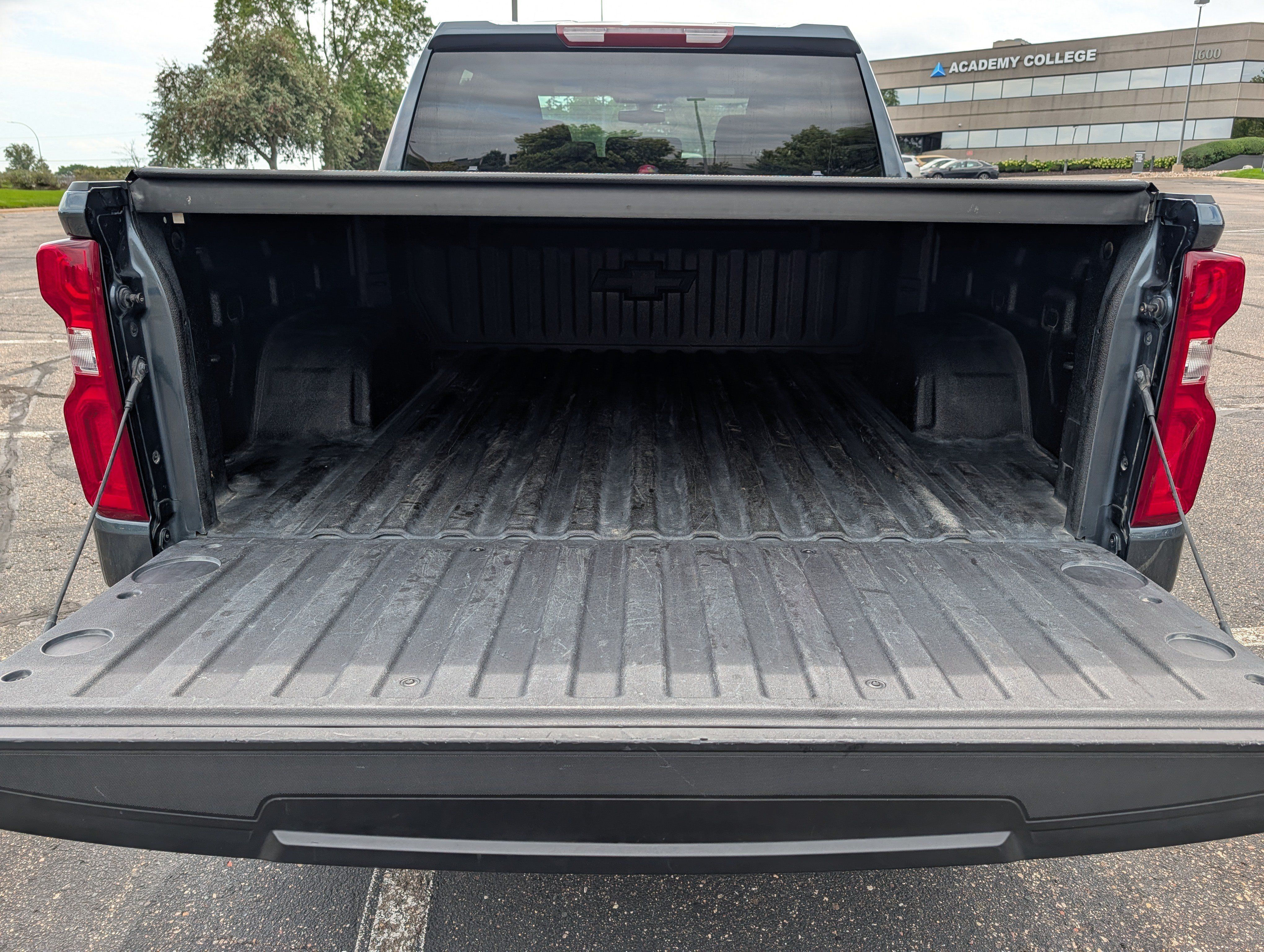 Used 2020 Chevrolet Silverado 1500 RST AWD/4WD image 18