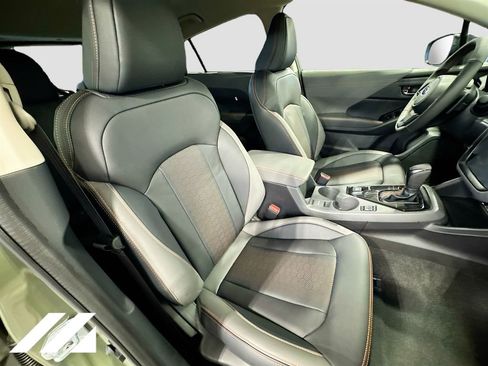 Used 2025 Subaru Crosstrek 2.5i Limited w/ Popular Package #3A image 28