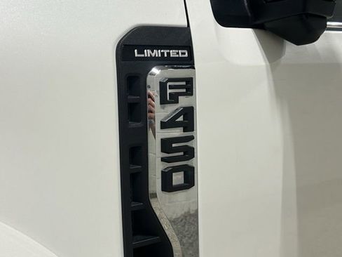 Used 2024 Ford F450 Limited w/ FX4 Off-Road Package AWD/4WD image 29